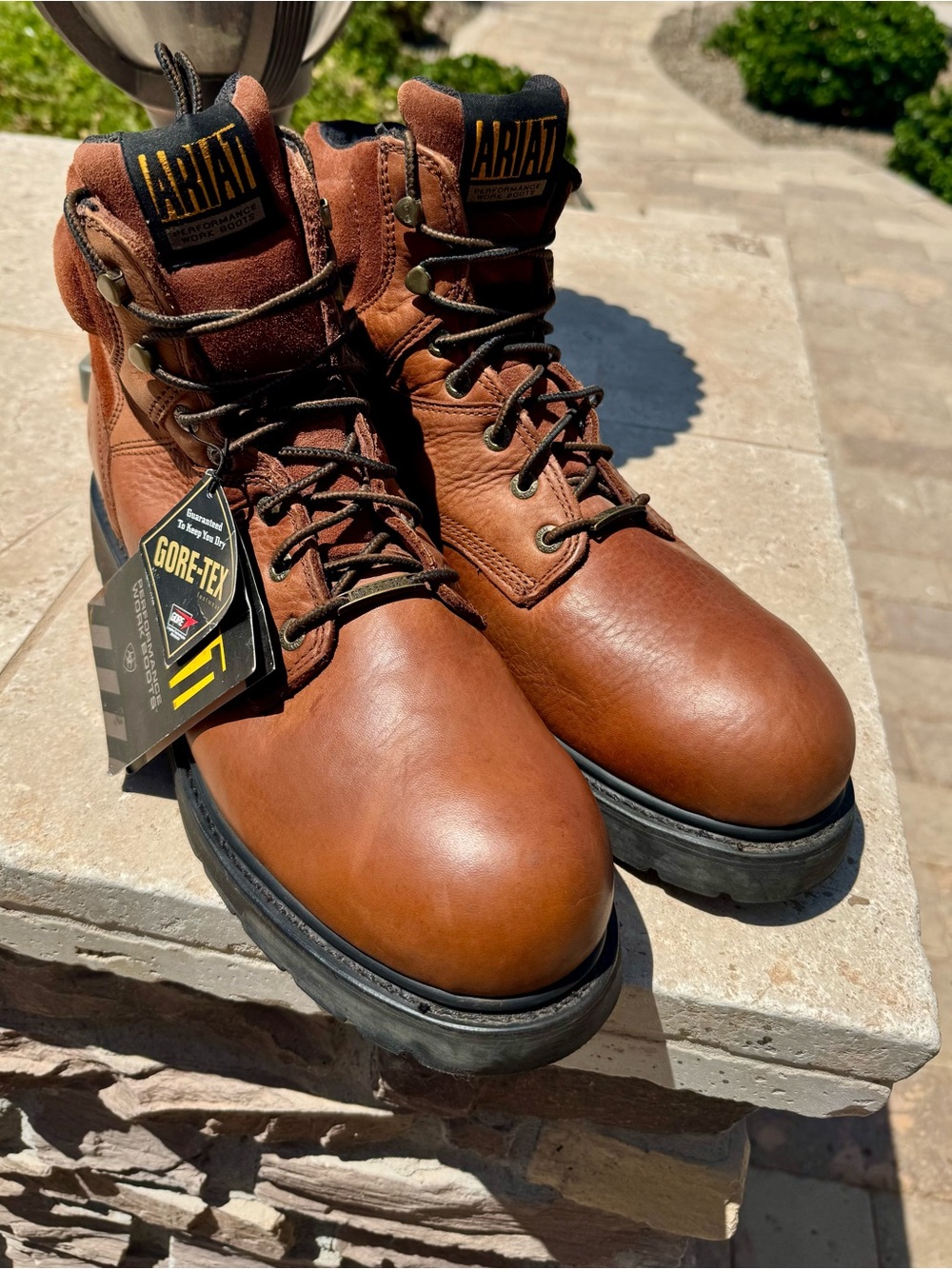 NEW!! Ariat 11.5 Work Boots